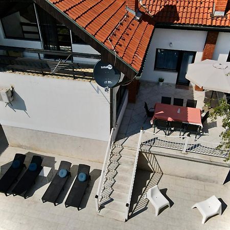 Villa Mina Kladovo, 5-Bedroom Villa With Pool For Up To 12 People Kültér fotó