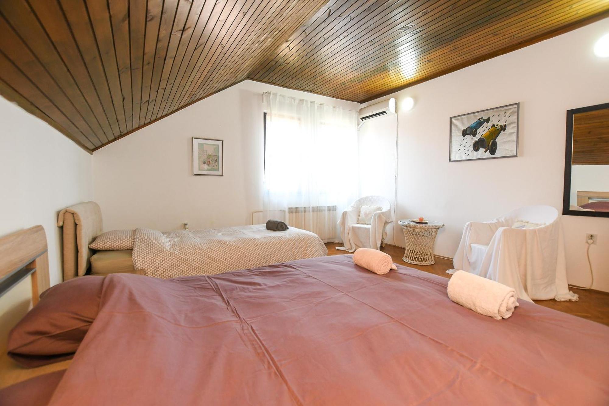 Villa Mina Kladovo, 5-Bedroom Villa With Pool For Up To 12 People Kültér fotó