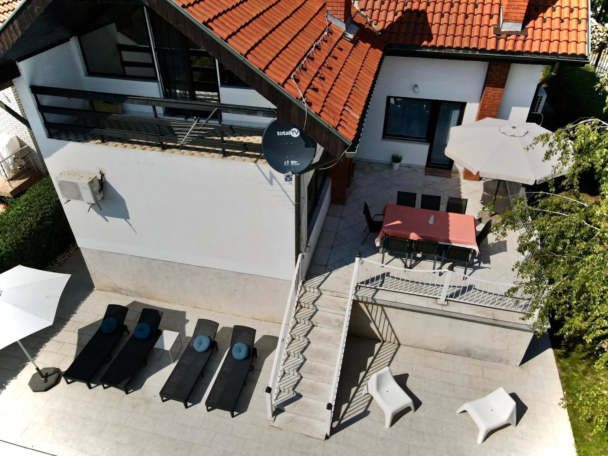 Villa Mina Kladovo, 5-Bedroom Villa With Pool For Up To 12 People Kültér fotó